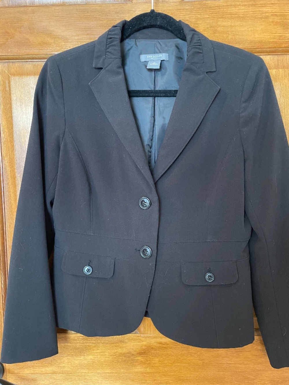 Ann Taylor 8P black blazer